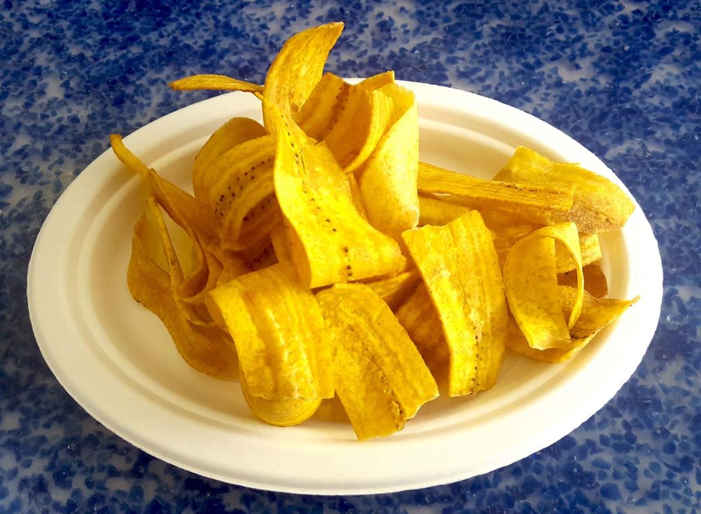 plantain-chips-with-juice-or-yogurt-de-capital-grill